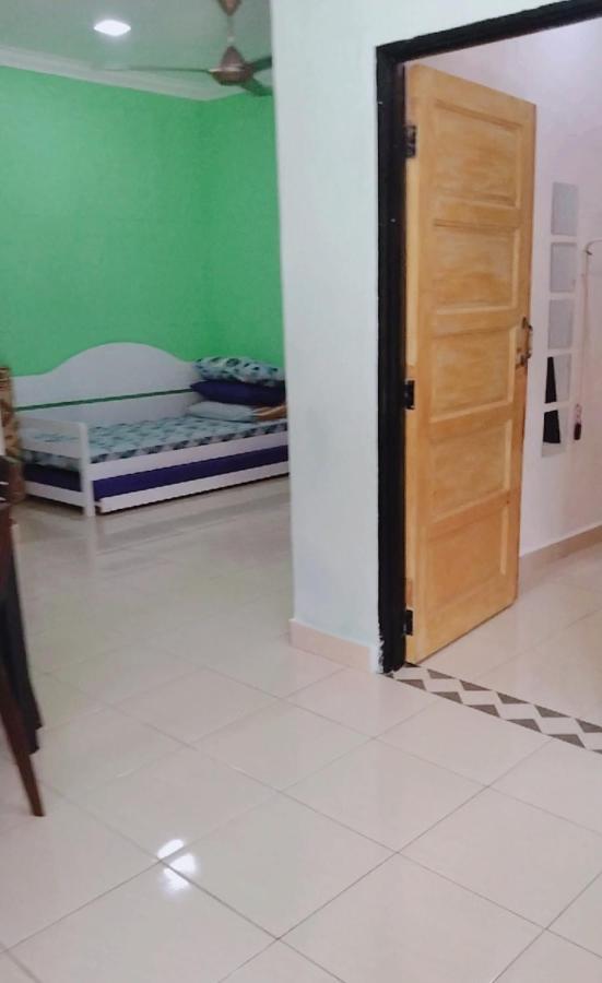 Homestay Sri Ladang Κουάλα Τερενγκάνου Εξωτερικό φωτογραφία