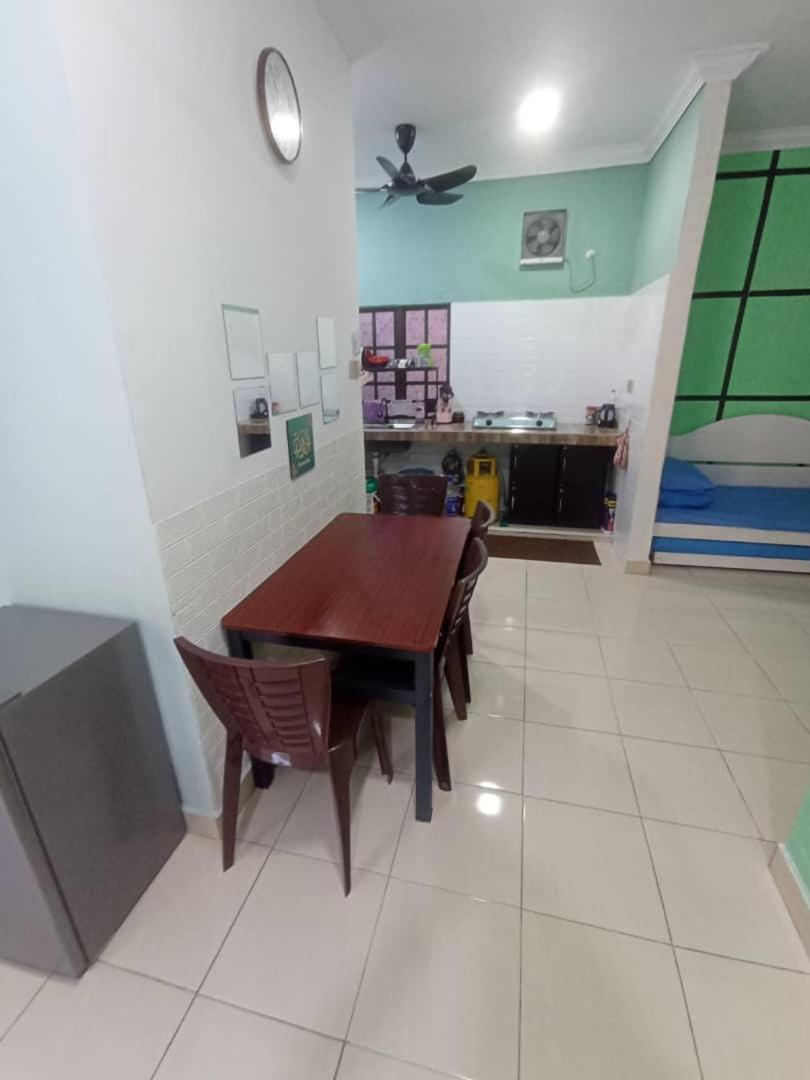 Homestay Sri Ladang Κουάλα Τερενγκάνου Εξωτερικό φωτογραφία